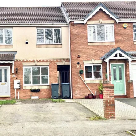 Rent this 3 bed townhouse on Paget Road in Tyburn, B24 0JX
