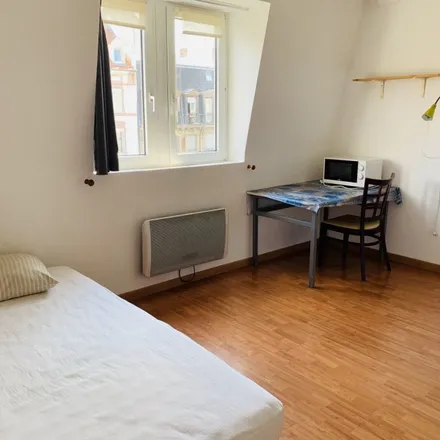 Image 4 - 3 Rue du Parc, 67081 Strasbourg, France - Apartment for rent