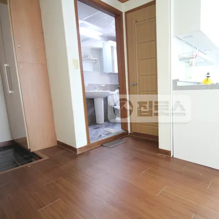 Image 3 - 서울특별시 강남구 논현동 192-8 - Apartment for rent