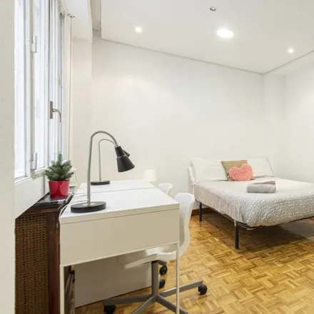 Rent this 6 bed room on Madrid in Calle del Poeta Joan Maragall, 56