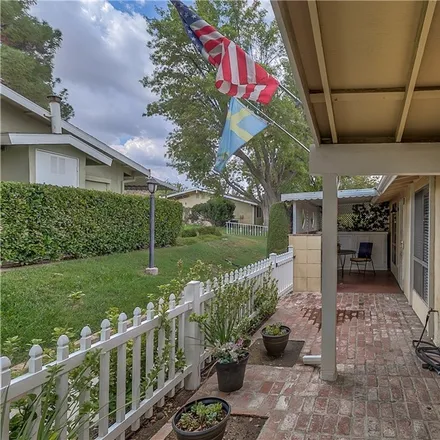 Image 6 - Friendly Valley Golf Course, Avenue of the Oaks, Santa Clarita, CA 01387, USA - Condo for sale