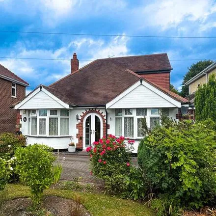 Buy this 3 bed house on Bridge Cross Road in Chasetown, WS7 2DA