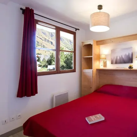 Rent this 2 bed condo on Saint-Sorlin-d'Arves in Route du Col de la Croix de Fer, 73530 Saint-Sorlin-d'Arves