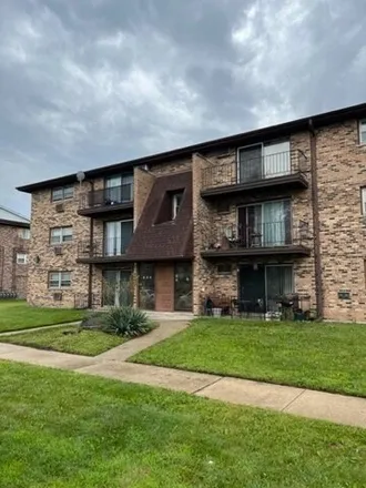 Image 1 - 394 Cornell Ave Apt 1a, Calumet City, Illinois, 60409 - House for rent