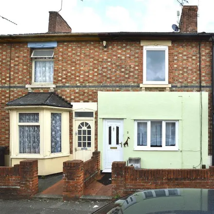 Rent this 3 bed townhouse on A&K News in Saint Paul's Street, Swindon