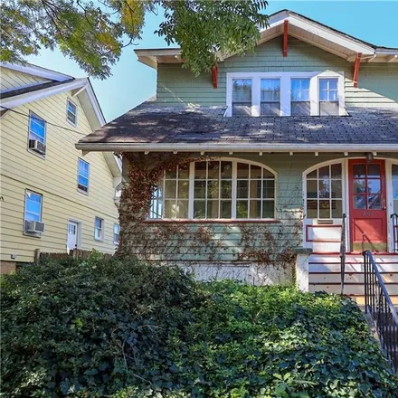 Buy this 3 bed house on 560 Davis Avenue in New York, NY 10310