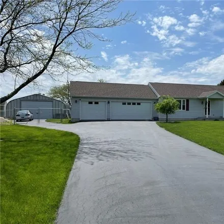 Buy this 3 bed house on 10379 East Gypsy Lane Road in Wood County, OH 43402
