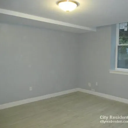Image 9 - 4 Greenway Ct, Unit 7 - Apartment for rent