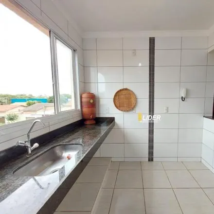 Buy this 2 bed apartment on Avenida Doutor Vicente Salles Guimarães in Alto Umuarama, Uberlândia - MG