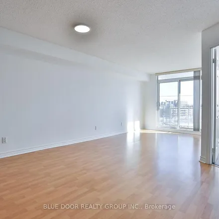 Image 2 - 1720 Eglinton Avenue East, Toronto, ON M4A 1J8, Canada - Apartment for rent