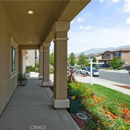 Image 3 - 1236 Pinehurst Drive, Calimesa, CA 92320, USA - House for sale