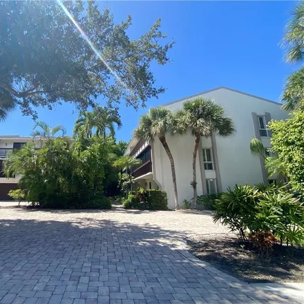 Buy this 3 bed townhouse on 995 9th Avenue South in Naples, FL 34102