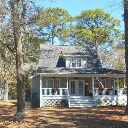 Buy this 3 bed house on 224 Park Avenue in Southport, NC 28461