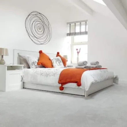 Rent this 3 bed house on Kirkburton in HD8 8JJ, United Kingdom