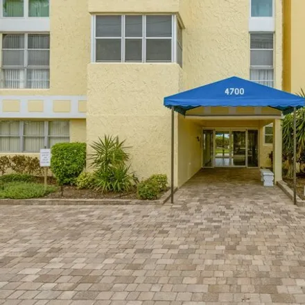 Image 4 - 299 East Osceola Lane, Cocoa Beach, FL 32931, USA - Condo for sale