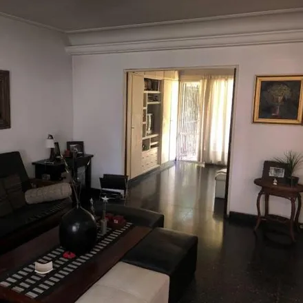 Buy this 5 bed house on Conscripto Bernardi 1339 in Adrogué, Argentina