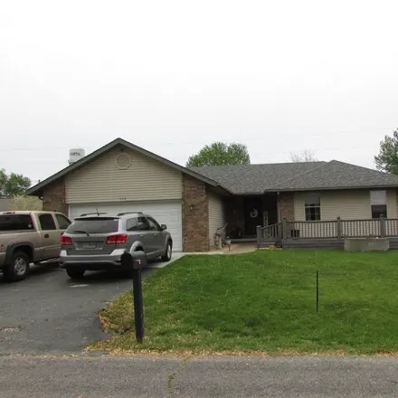 Buy this 3 bed house on 530 Glenview Drive in Sparta, Christian County