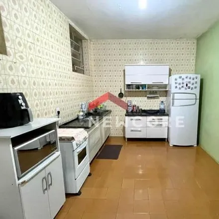 Buy this 2 bed house on Alameda Cônego Aníbal Difrância in Parque Alto Sumaré, Bauru - SP