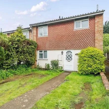 Buy this 3 bed house on Rowan Close in Jacobs Well, GU1 1PW