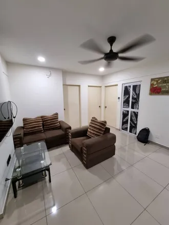 Rent this 3 bed apartment on SK Taman Bukit Subang in Jalan Metafasa U16/3, Elmina