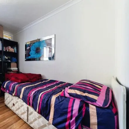 Image 5 - West Court, Londres, London, E17 - Apartment for rent