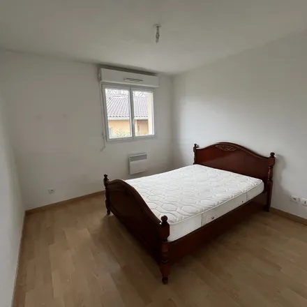 Rent this 4 bed apartment on Tout pour le fruit in Boulevard de Chantilly, 82000 Montauban