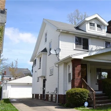 Buy this 4 bed house on 3311 Silsby Road in Cleveland Heights, OH 44118