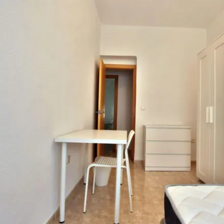 Image 4 - Carrer de Yecla, 46021 Valencia, Spain - Room for rent