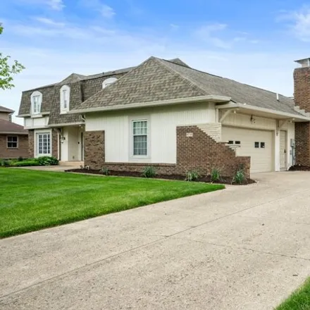 Image 2 - 6730 Yellowstone Parkway, Indianapolis, IN 46217, USA - House for sale