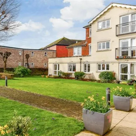 Image 2 - Queens Mansions, Southey Road, Worthing, BN11 3HX, United Kingdom - Apartment for sale