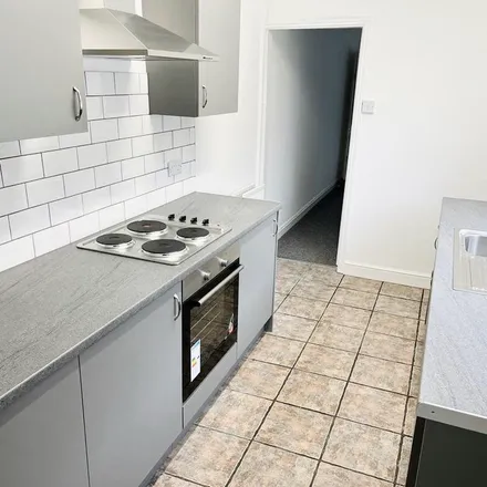 Rent this 3 bed apartment on Warrington Road in Hanley, ST1 3JG