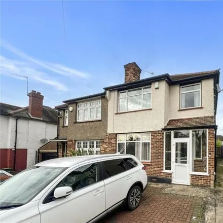 Buy this 3 bed duplex on Warland Road in Londres, London