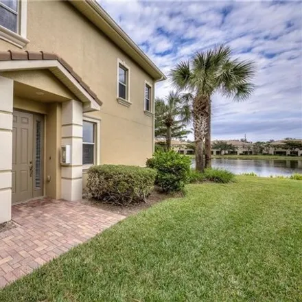 Buy this 3 bed house on 3101 Cottonwood Bend in Lee County, FL 33905