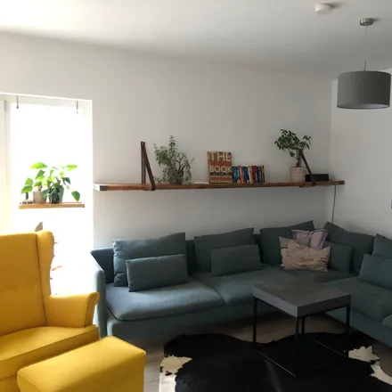 Rent this 4 bed apartment on Bekassinenau 7a in 22147 Hamburg, Germany