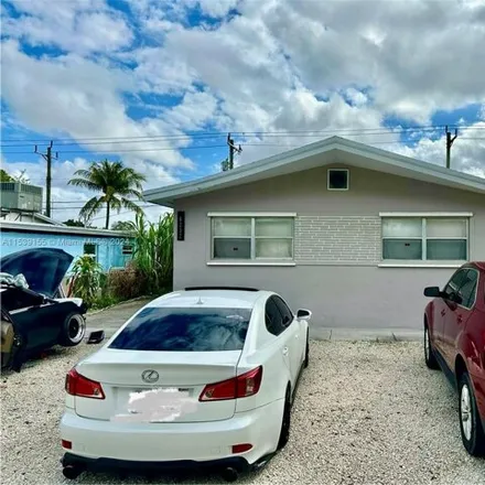 Buy this studio house on 6272 Dewey Street in Hollywood, FL 33023