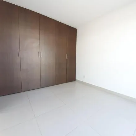 Rent this 3 bed house on Calle Campo Real in Delegación Epigmenio González, 76146