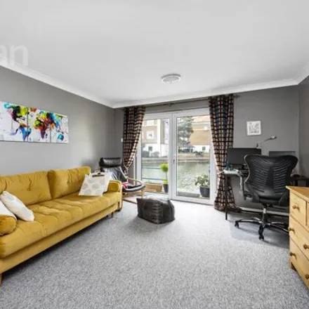 Image 5 - Britannia Court, The Strand, Roedean, BN2 5SH, United Kingdom - Apartment for sale