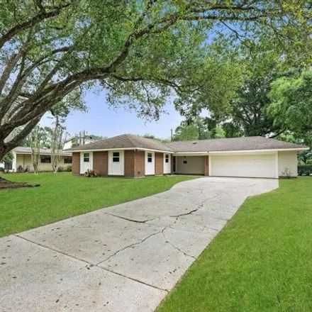 Buy this 3 bed house on 319 Tinley Drive in West Sherwood Forest, Baton Rouge