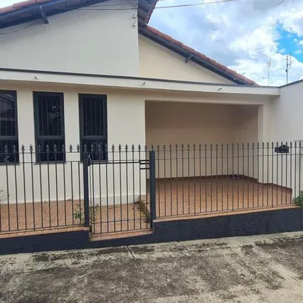 Rent this 3 bed house on Rua Professora Luiza Milan in Vila Conrado, São João da Boa Vista - SP