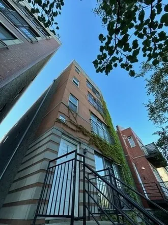 Rent this 3 bed apartment on 2729 West Congress Parkway in Chicago, IL 60612