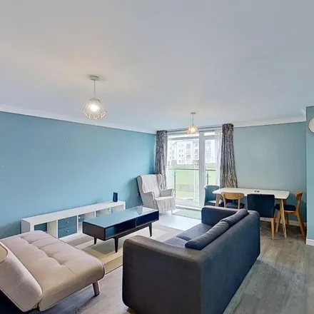 Rent this 3 bed apartment on 1 Greenwood Close in City of Edinburgh, EH12 8WS