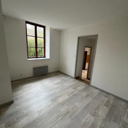 Rent this 2 bed apartment on 7 Rue Jean Roussat in 52200 Langres, France