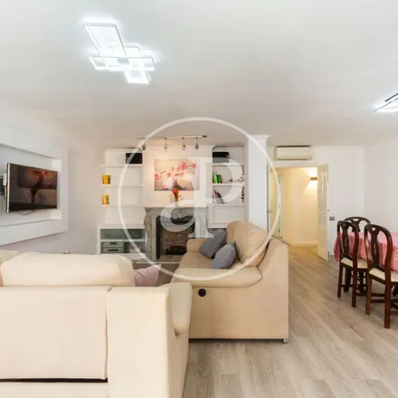 Rent this 3 bed apartment on Carrer del Literat Gabriel Miró in 56, 46008 Valencia