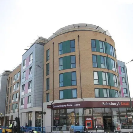 Rent this 2 bed apartment on 266A London Road in London, SM6 7BT