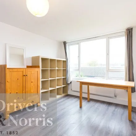 Rent this 3 bed apartment on Brewood Road in London, RM8 2BL