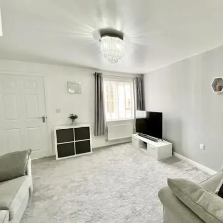 Image 3 - Spitfire Road, Sheffield, S13 7AD, United Kingdom - Duplex for sale