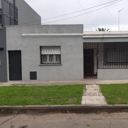 Buy this studio house on Evaristo Carriego 2062 in Partido de Morón, El Palomar