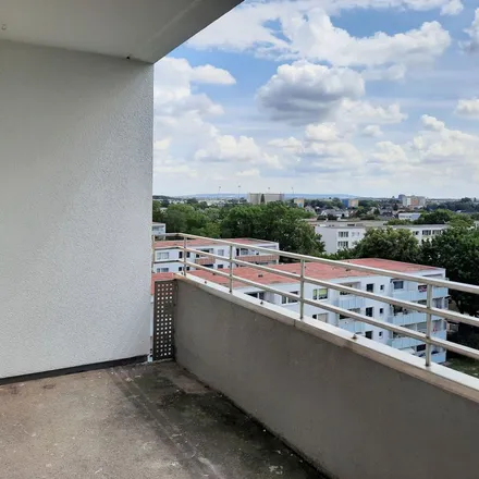 Rent this 3 bed apartment on Sielkamp in 38112 Brunswick, Germany
