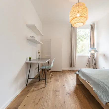 Rent this 1 bed apartment on Gangnam Korean Chicken in Nazarethkirchstraße 45, 13347 Berlin