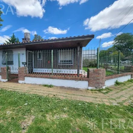 Buy this 3 bed house on Julio Casares in Quilmes Oeste, B1879 BTQ Quilmes